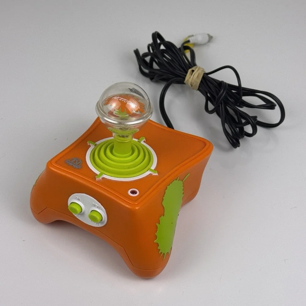 Nickelodeon Nicktoons Plug 'N Play TV Game 2005 Jakks Pacific Orange Green Works